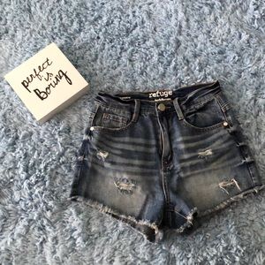 Like new high waist jean shorts